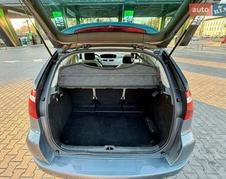 Сірий Сітроен С4 Пікассо, об'ємом двигуна 1.56 л та пробігом 276 тис. км за 5400 $, фото 15 на Automoto.ua