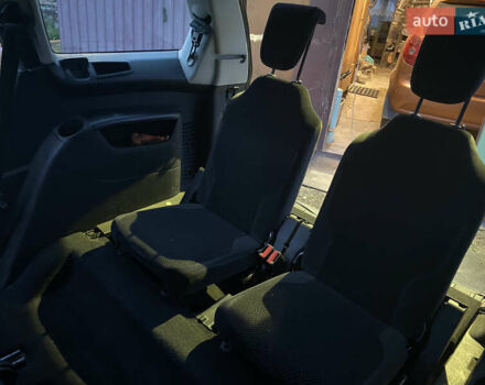 Серый Ситроен С4 Пикассо, объемом двигателя 1.56 л и пробегом 285 тыс. км за 5700 $, фото 32 на Automoto.ua