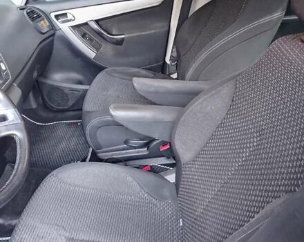 Серый Ситроен С4 Пикассо, объемом двигателя 1.56 л и пробегом 272 тыс. км за 5400 $, фото 8 на Automoto.ua