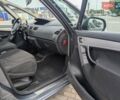 Серый Ситроен С4 Пикассо, объемом двигателя 1.56 л и пробегом 340 тыс. км за 4750 $, фото 16 на Automoto.ua