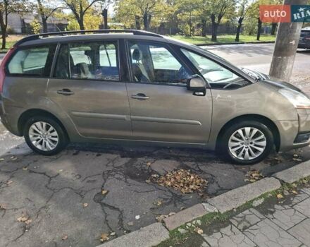 Серый Ситроен С4 Пикассо, объемом двигателя 2 л и пробегом 210 тыс. км за 5700 $, фото 3 на Automoto.ua