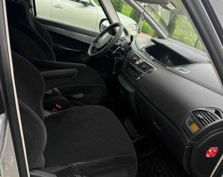 Серый Ситроен С4 Пикассо, объемом двигателя 1.6 л и пробегом 285 тыс. км за 4000 $, фото 5 на Automoto.ua