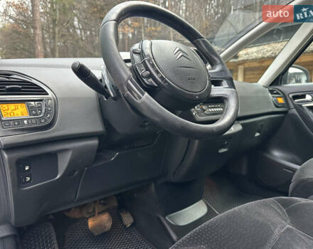 Сірий Сітроен С4 Пікассо, об'ємом двигуна 2 л та пробігом 220 тис. км за 4990 $, фото 2 на Automoto.ua