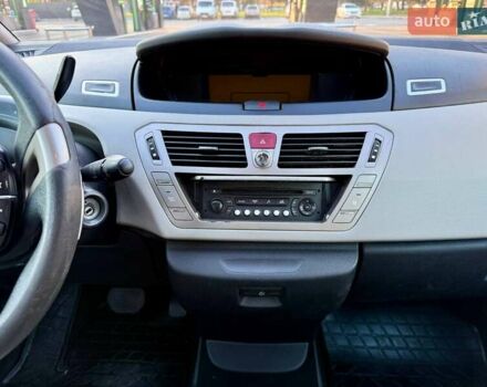 Сірий Сітроен С4 Пікассо, об'ємом двигуна 1.56 л та пробігом 276 тис. км за 5400 $, фото 16 на Automoto.ua