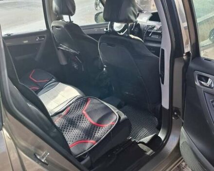 Серый Ситроен С4 Пикассо, объемом двигателя 2 л и пробегом 210 тыс. км за 5700 $, фото 4 на Automoto.ua