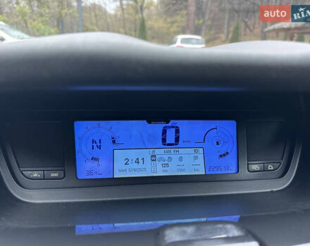 Сірий Сітроен С4 Пікассо, об'ємом двигуна 2 л та пробігом 220 тис. км за 4990 $, фото 40 на Automoto.ua