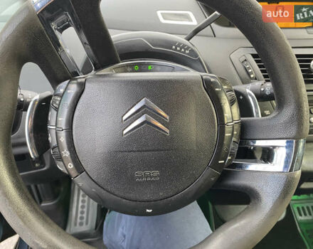 Серый Ситроен С4 Пикассо, объемом двигателя 1.56 л и пробегом 285 тыс. км за 5700 $, фото 27 на Automoto.ua