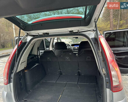 Сірий Сітроен С4 Пікассо, об'ємом двигуна 2 л та пробігом 220 тис. км за 4990 $, фото 28 на Automoto.ua