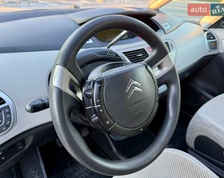 Сірий Сітроен С4 Пікассо, об'ємом двигуна 1.56 л та пробігом 276 тис. км за 5400 $, фото 18 на Automoto.ua