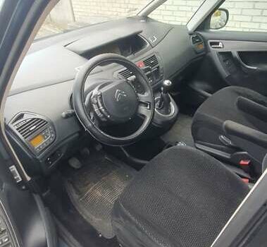 Ситроен С4 Пикассо 2007 в Владимир-Волынский на Automoto.ua Серый Ситроен С4 Пикассо, объемом двигателя 1.56 л и пробегом 324 тыс. км за 4600 $, фото 1 на Automoto.ua