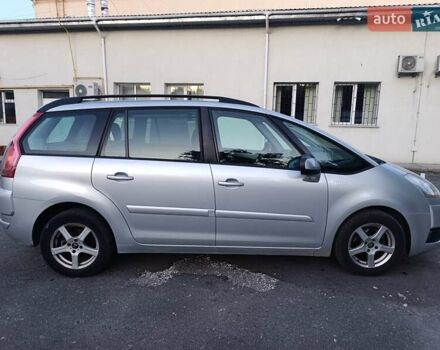 Серый Ситроен С4 Пикассо, объемом двигателя 1.75 л и пробегом 260 тыс. км за 5700 $, фото 4 на Automoto.ua