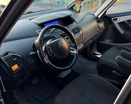 Серый Ситроен С4 Пикассо, объемом двигателя 1.56 л и пробегом 268 тыс. км за 5400 $, фото 9 на Automoto.ua