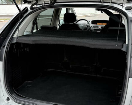 Серый Ситроен С4 Пикассо, объемом двигателя 1.56 л и пробегом 187 тыс. км за 4900 $, фото 18 на Automoto.ua