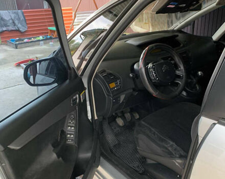 Сірий Сітроен С4 Пікассо, об'ємом двигуна 1.6 л та пробігом 300 тис. км за 5700 $, фото 9 на Automoto.ua