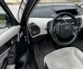 Серый Ситроен С4 Пикассо, объемом двигателя 2 л и пробегом 250 тыс. км за 6500 $, фото 19 на Automoto.ua