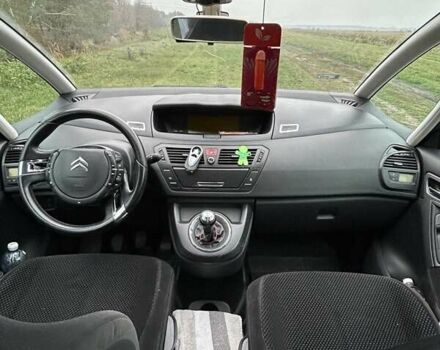 Серый Ситроен С4 Пикассо, объемом двигателя 1.56 л и пробегом 194 тыс. км за 4500 $, фото 7 на Automoto.ua
