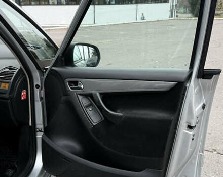 Серый Ситроен С4 Пикассо, объемом двигателя 1.56 л и пробегом 187 тыс. км за 4900 $, фото 9 на Automoto.ua