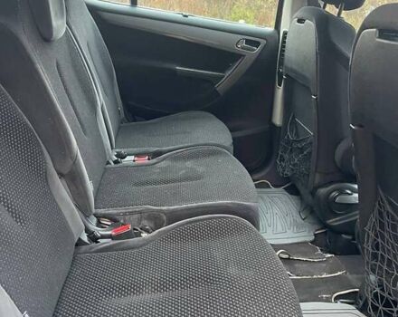 Серый Ситроен С4 Пикассо, объемом двигателя 1.56 л и пробегом 297 тыс. км за 4300 $, фото 10 на Automoto.ua