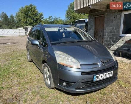Серый Ситроен С4 Пикассо, объемом двигателя 1.56 л и пробегом 400 тыс. км за 4500 $, фото 3 на Automoto.ua