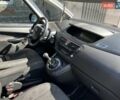 Серый Ситроен С4 Пикассо, объемом двигателя 1.56 л и пробегом 400 тыс. км за 4500 $, фото 5 на Automoto.ua