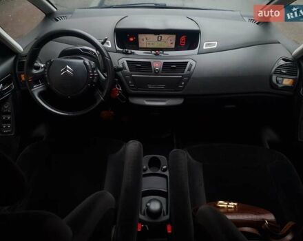 Серый Ситроен С4 Пикассо, объемом двигателя 1.56 л и пробегом 267 тыс. км за 5900 $, фото 10 на Automoto.ua