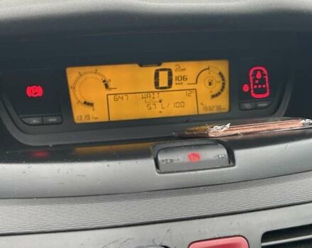 Серый Ситроен С4 Пикассо, объемом двигателя 1.56 л и пробегом 194 тыс. км за 4500 $, фото 5 на Automoto.ua