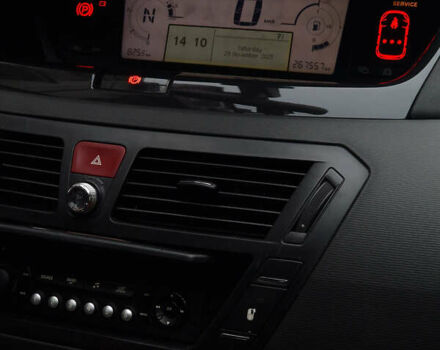 Серый Ситроен С4 Пикассо, объемом двигателя 1.56 л и пробегом 267 тыс. км за 5900 $, фото 12 на Automoto.ua