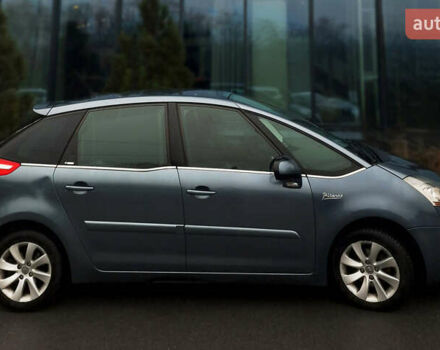 Серый Ситроен С4 Пикассо, объемом двигателя 1.56 л и пробегом 267 тыс. км за 5900 $, фото 2 на Automoto.ua