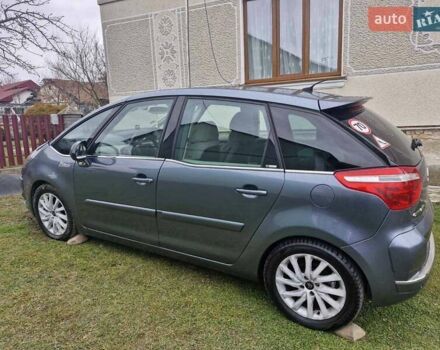 Серый Ситроен С4 Пикассо, объемом двигателя 2 л и пробегом 281 тыс. км за 5100 $, фото 1 на Automoto.ua