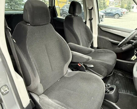 Серый Ситроен С4 Пикассо, объемом двигателя 1.56 л и пробегом 187 тыс. км за 4900 $, фото 11 на Automoto.ua