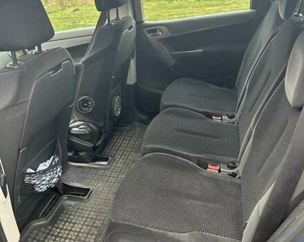 Серый Ситроен С4 Пикассо, объемом двигателя 1.56 л и пробегом 194 тыс. км за 4500 $, фото 3 на Automoto.ua