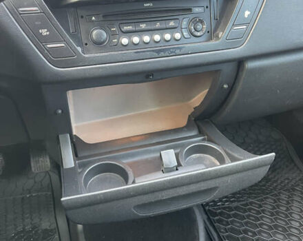 Серый Ситроен С4 Пикассо, объемом двигателя 1.56 л и пробегом 218 тыс. км за 4999 $, фото 14 на Automoto.ua