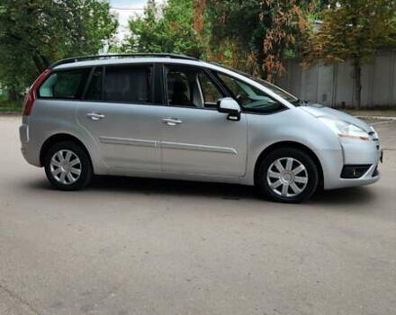 Сірий Сітроен С4 Пікассо, об'ємом двигуна 1.56 л та пробігом 270 тис. км за 5400 $, фото 4 на Automoto.ua