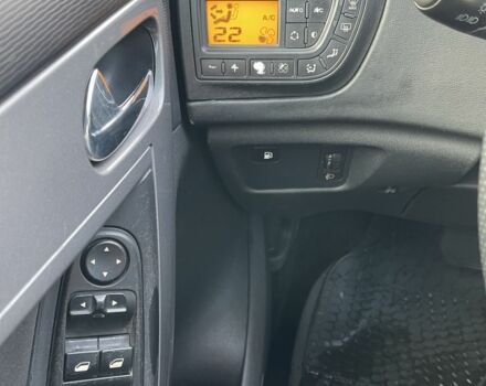 Серый Ситроен С4 Пикассо, объемом двигателя 1.6 л и пробегом 218 тыс. км за 4999 $, фото 14 на Automoto.ua