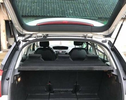 Сірий Сітроен С4 Пікассо, об'ємом двигуна 1.6 л та пробігом 300 тис. км за 4800 $, фото 5 на Automoto.ua