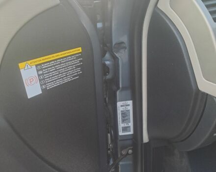 Серый Ситроен С4 Пикассо, объемом двигателя 1.6 л и пробегом 334 тыс. км за 5000 $, фото 18 на Automoto.ua