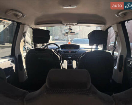 Сірий Сітроен С4 Пікассо, об'ємом двигуна 1.56 л та пробігом 242 тис. км за 5500 $, фото 18 на Automoto.ua