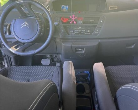 Ситроен С4 Пикассо 2009 в Коломые на Automoto.ua Серый Ситроен С4 Пикассо, объемом двигателя 1.6 л и пробегом 140 тыс. км за 7500 $, фото 13 на Automoto.ua