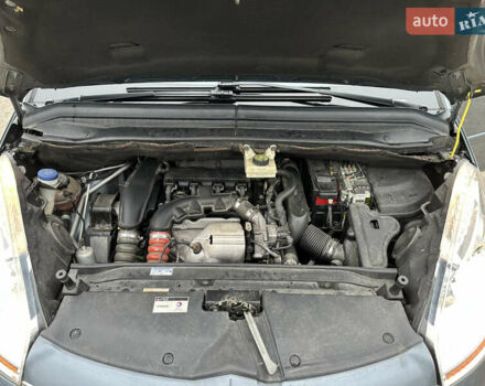 Серый Ситроен С4 Пикассо, объемом двигателя 1.6 л и пробегом 184 тыс. км за 5500 $, фото 5 на Automoto.ua