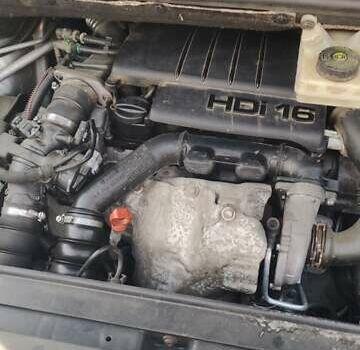 Сірий Сітроен С4 Пікассо, об'ємом двигуна 1.56 л та пробігом 221 тис. км за 4500 $, фото 5 на Automoto.ua