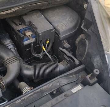 Сірий Сітроен С4 Пікассо, об'ємом двигуна 1.56 л та пробігом 221 тис. км за 4500 $, фото 4 на Automoto.ua