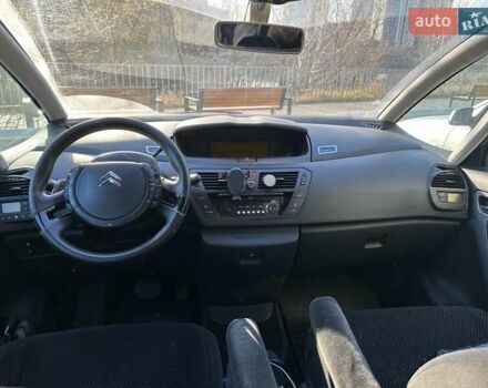 Серый Ситроен С4 Пикассо, объемом двигателя 1.6 л и пробегом 310 тыс. км за 5800 $, фото 10 на Automoto.ua