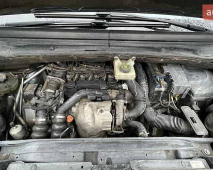 Сірий Сітроен С4 Пікассо, об'ємом двигуна 1.56 л та пробігом 245 тис. км за 5100 $, фото 18 на Automoto.ua