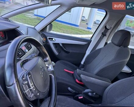 Серый Ситроен С4 Пикассо, объемом двигателя 1.8 л и пробегом 187 тыс. км за 3999 $, фото 26 на Automoto.ua