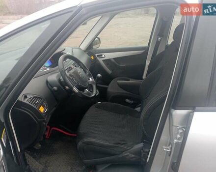 Серый Ситроен С4 Пикассо, объемом двигателя 1.6 л и пробегом 192 тыс. км за 4700 $, фото 8 на Automoto.ua