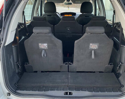 Сірий Сітроен С4 Пікассо, об'ємом двигуна 1.56 л та пробігом 353 тис. км за 4750 $, фото 13 на Automoto.ua