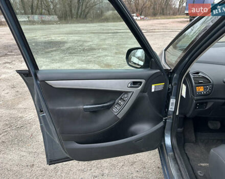 Серый Ситроен С4 Пикассо, объемом двигателя 1.6 л и пробегом 184 тыс. км за 5500 $, фото 10 на Automoto.ua