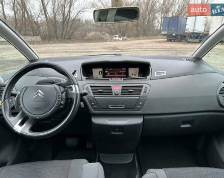 Серый Ситроен С4 Пикассо, объемом двигателя 1.6 л и пробегом 184 тыс. км за 5500 $, фото 13 на Automoto.ua