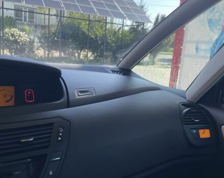 Ситроен С4 Пикассо 2010 в Черновцах на Automoto.ua Серый Ситроен С4 Пикассо, объемом двигателя 1.6 л и пробегом 263 тыс. км за 5500 $, фото 3 на Automoto.ua