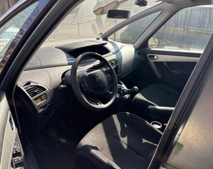 Серый Ситроен С4 Пикассо, объемом двигателя 1.6 л и пробегом 255 тыс. км за 3600 $, фото 18 на Automoto.ua